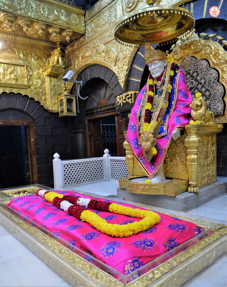 SSSTShirdi's tweet photo. *श्री साईबाबा संस्थान विश्वस्तव्यवस्था,शिर्डी*
 *रविवार दि.१५ नोव्हेंबर २०२०*
     *🌹 धुपारती 🌹* https://t.co/MolZNmQuEd