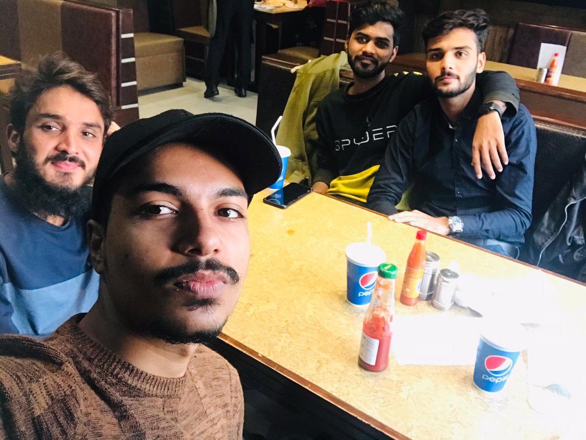 rehanfarooqi_'s tweet photo. About Today with @xhahxaan and 2 others.
#rain #DostiGroup #UniMates https://t.co/TqROWht4Of
