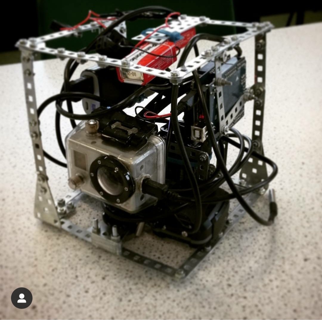  #Spaceclub made a probe and launched it on a weather balloon to 35,000 feet. On board a gopro recorded images of the Earth below.