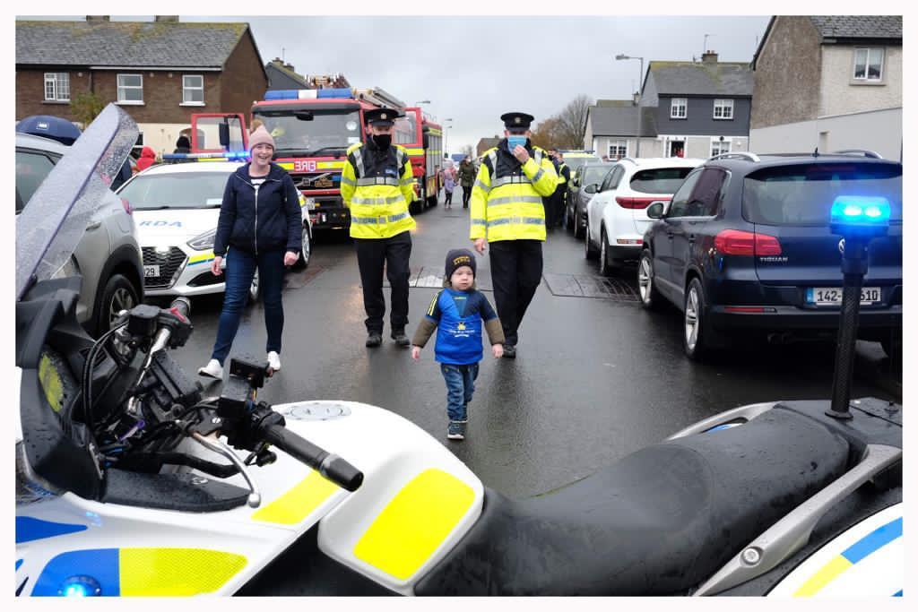 gardainfo's tweet photo. 3 year old Mikey Doran at his induction into @LilBlueHeroes

Garda Brennan and Sgt McCormack presented Mikey with his new uniform and welcomed him as the newest honorary member of An Garda Siochana in the Tipperary Division.

#CommunityPolicing https://t.co/qepAlfmY27