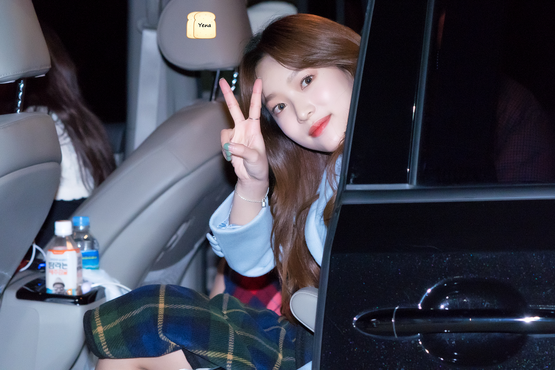 Em3dH9JUwAEj2Ps.jpg:orig