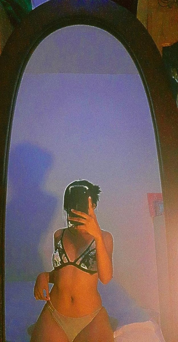 Sensitive_ass tweet picture