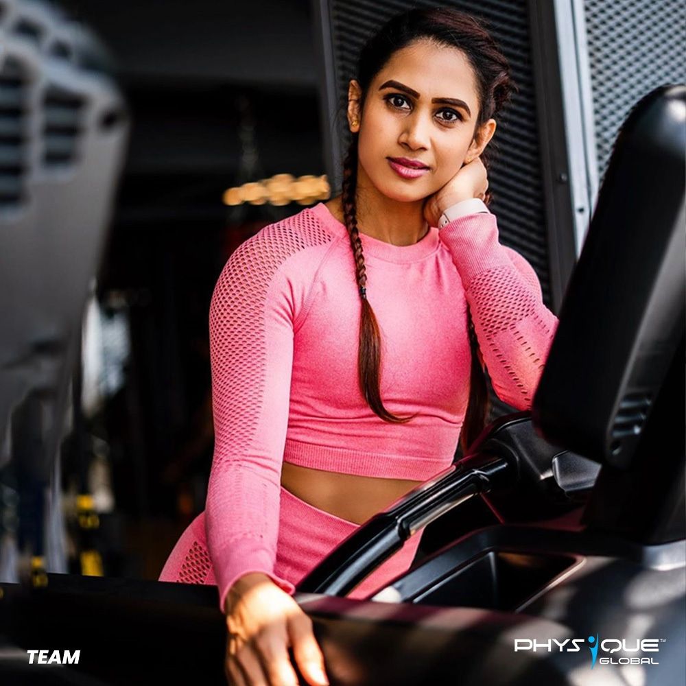 physiqueglobal's tweet photo. Act as young as you feel . You’re not getting older ; you’re getting more entitled to be your fabulous self ❤️

Words of motivation by Physique Global Team member @vaishalibhoirs 

#motivate #inspire #physiqueglobal #vaishalibhoirs https://t.co/Eqnu9XTC7Y