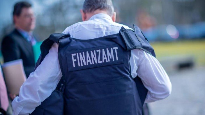 Weiß jemand wo man die Weste kaufen kann?