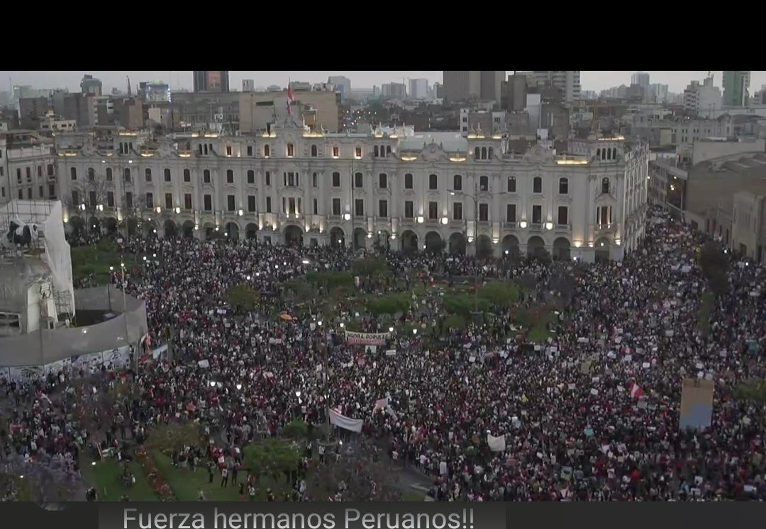 AngelesMileydy's tweet photo. Me duele no poder ir a protestar, me duele más saber que están matando a personas inocentes que lo único que querían era luchar por un mejor Perú. El gobierno no nos va a callar.
#PeruLivesMatter #MerinoAsesino #PoliciasAsesinos #MerinoDictador  #PeruDeLuto  #MerinoRenunciaYa https://t.co/3ytyLMcDKt