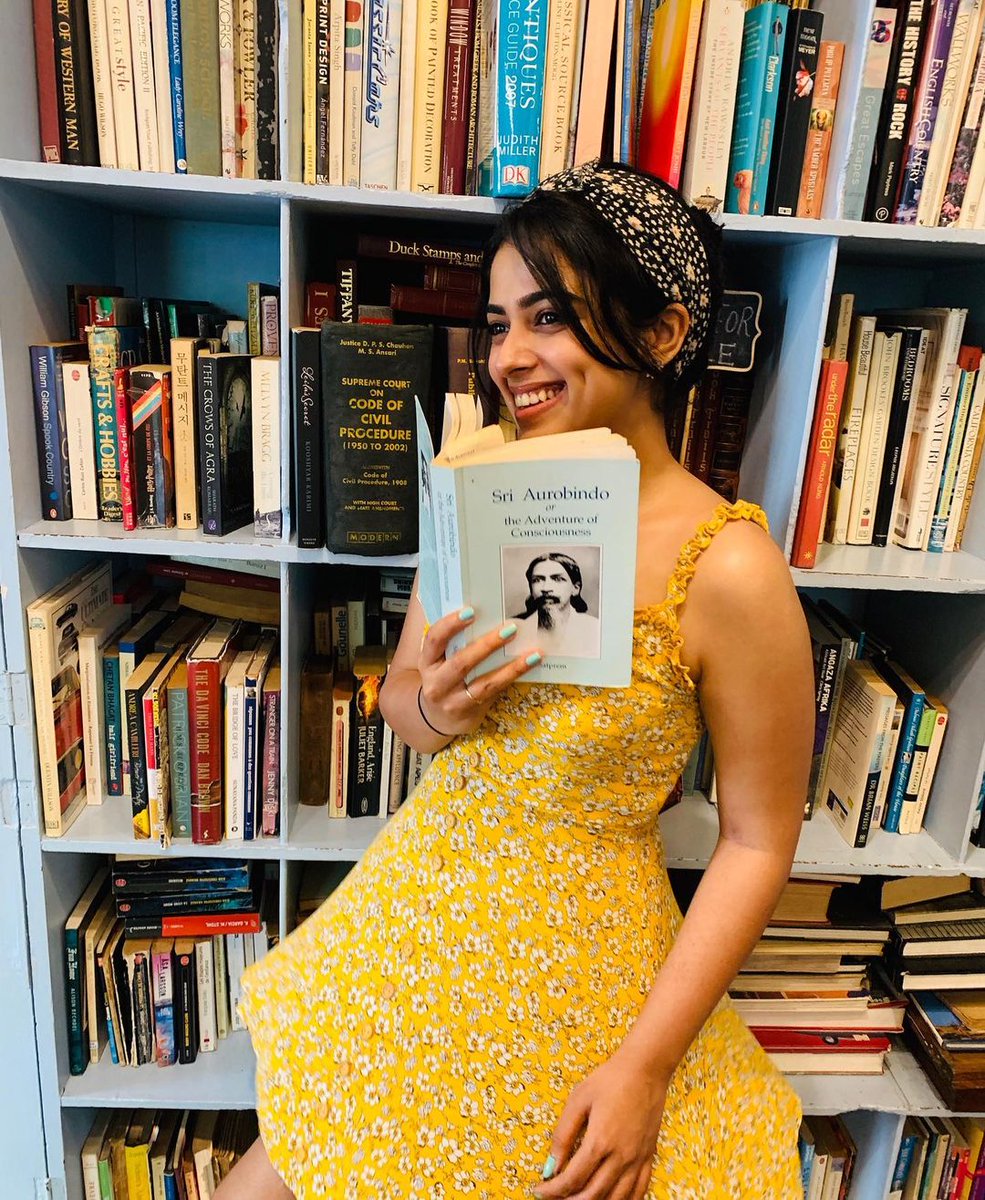 NbkSiddhiIdnani's tweet photo. Dimple Queen SiddhiIdnani 👑
Dimple Beauty SiddhiIdnani 👸
.
.
.
#DimpleQueen #SiddhiIdnani 😍
#DimpleBeauty #SiddhiIdnani 💞
.
.
💚💜🤎🧡💙💛❤🖤🤍💖💝💗 https://t.co/3CUFiNgv2a