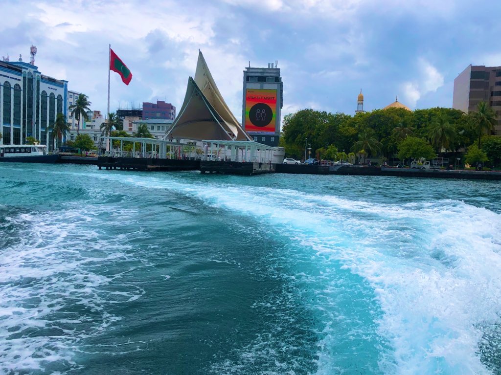 Sobira5081's tweet photo. aDay inPPE &amp; Scrubs 
#Innerpeace 🥰
#LoveforMyNation🇲🇻 
#LoveforHumanity 
#MyLifeinRRTasaPSS 
#PositivePatientTransfer 
#DestinationVelidhoo
#AlifAlifAtoll
 #15Nov2020 https://t.co/tCcDN0GKLO