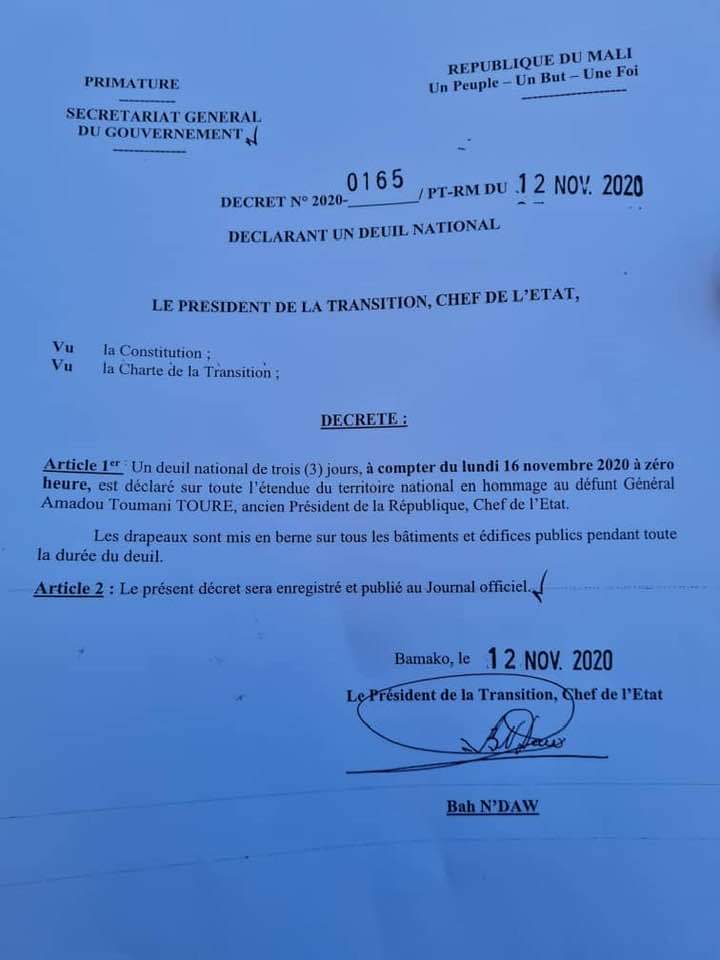 diallokei's tweet photo. Un #DeuilNational de 3 jours à compter du 16 lundi 16 novembre 2020 à zéro heure sur toute l'étendue du territoire national en hommage au défunt Général Amadou Toumani Touré, ancien Président de la République.
#RipAtt https://t.co/sQcoJPsvNe