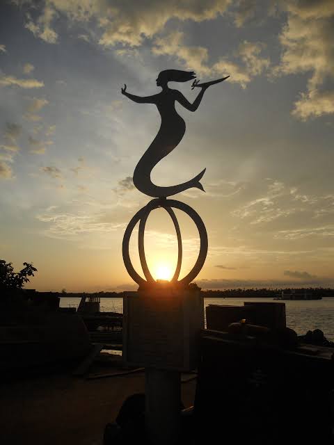 The Efik Powerful Goddess Anansa___Anansa is a very fearful but beautiful goddess of the sea. And it’s believed that it’s only fortified cameras that can capture her monuments where it’s lay in the bayside of Calabar South. Anansa is considered the spouse of many.