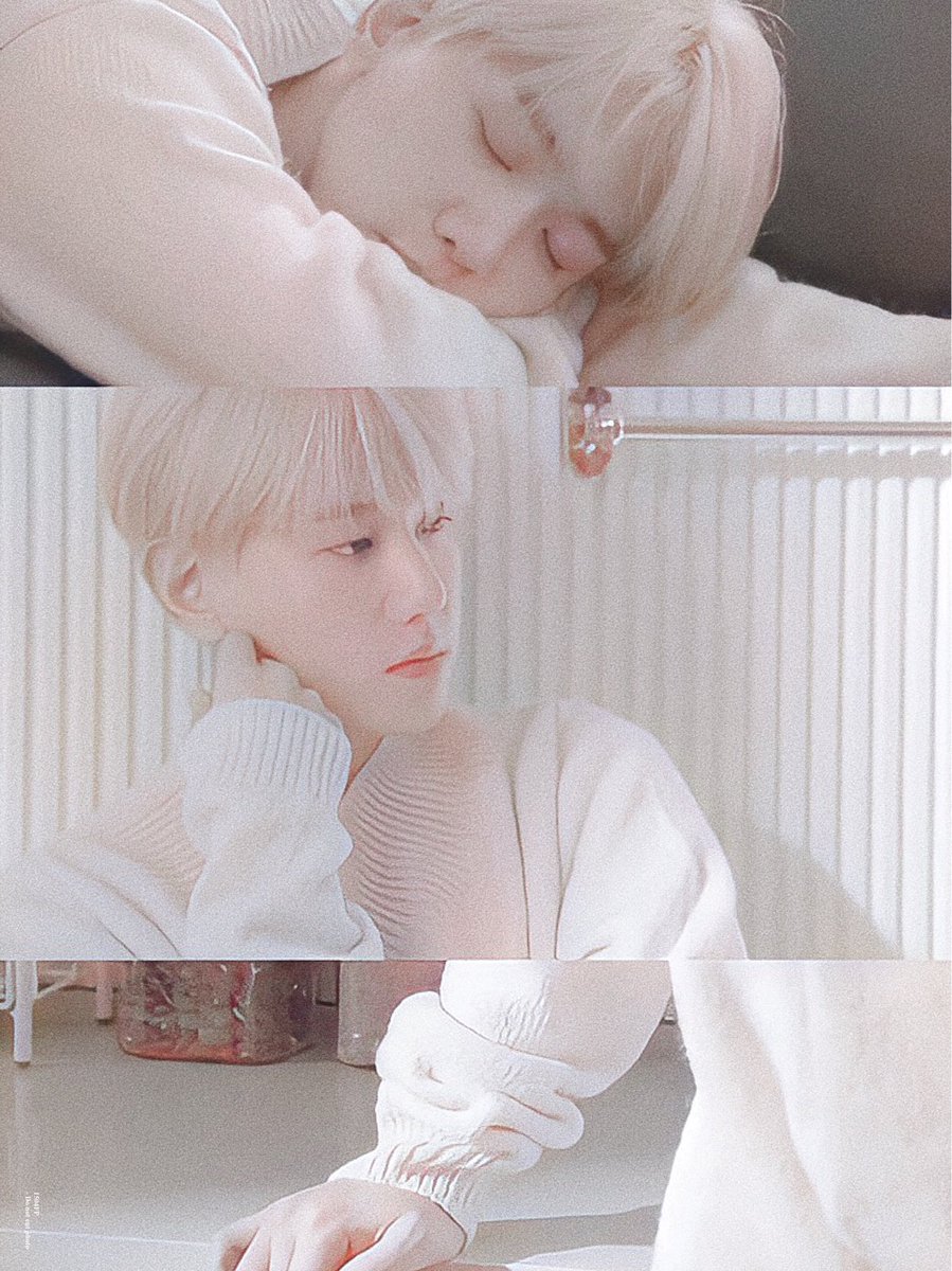 1504fp's tweet photo. 🌸👑🤏🏻예쁜 꽃 우리백현이 🌸👑🤏🏻 https://t.co/sZCoEkvpLL
