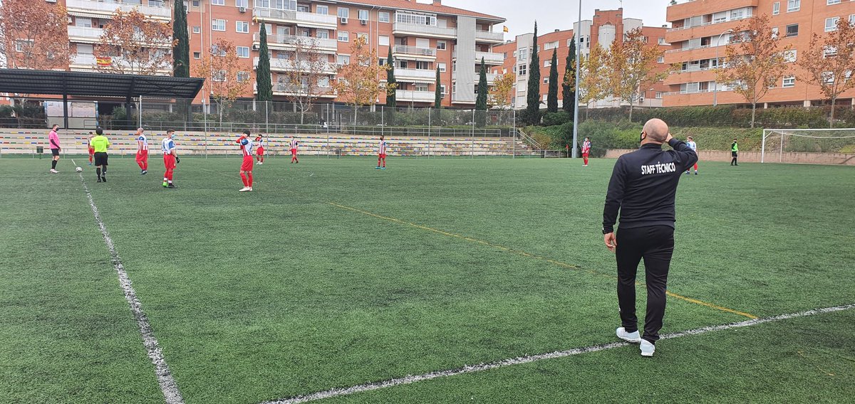 Gran victoria en el debut de nuestro Senior.
Triste ambiente a puerta cerrada pero gran actitud y lucha.
3-1
⚽️⚽️Navarro
⚽️Bene