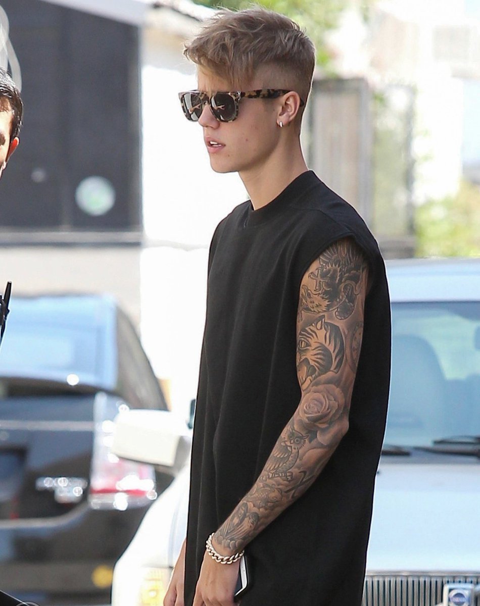 thebestofbizzle's tweet photo. https://t.co/Smz9MzruX6