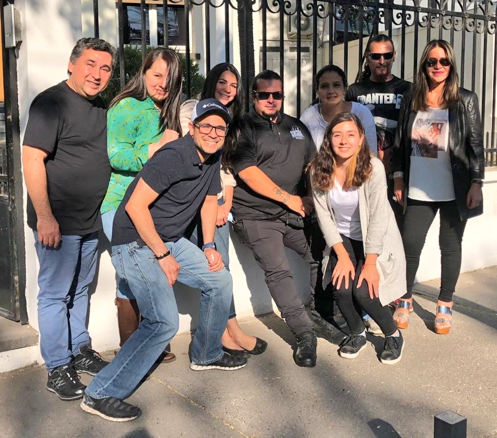 Kristian_Mella's tweet photo. Habemus Fundación 🤗 nombre: "Fundación Supercan" con dirección en Las Condes. Llegaremos a todo el país. Aquí en nuestra casa con el equipo del sueño animalista. 

Yo voy por un #Chile donde NO haya NUNCA MÁS que eutanasiar a un perrito o un gatito por falta de  recursos y tú? https://t.co/vADtrvHmDX