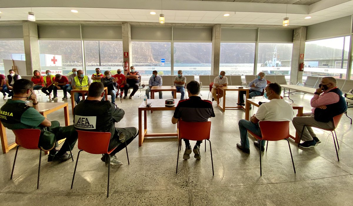 CabildoLaGomera's tweet photo. 🗣 #argaga | Las administraciones acuerdan priorizar la estabilización del talud y proyectar alternativas a la accesibilidad de Argaga

▪️Se estudian alternativas para la accesibilidad con la construcción de un embarcadero por la vía de urgencia https://t.co/MxFYX3zWpQ