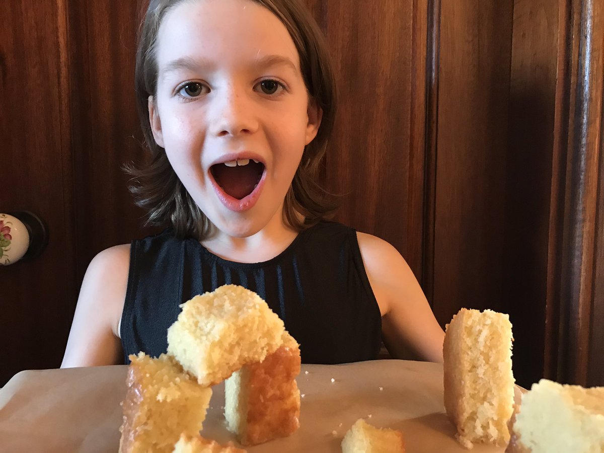 splasha30's tweet image. @SpringvalePS @jaxster1984 F has been busy baking #Stonehenge today 👨‍🍳 #cake #minibaker #manytalents