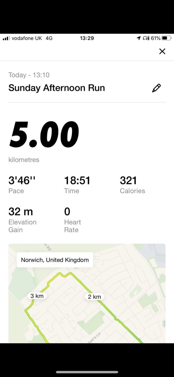 SilverFoxFC's tweet image. Some of the lads maintaining fitness over #Lockdown2, others, well just maintaining 👀😂 @Yeldarb1015 @ryantebble_ @JackRobG22 @samlincoln_