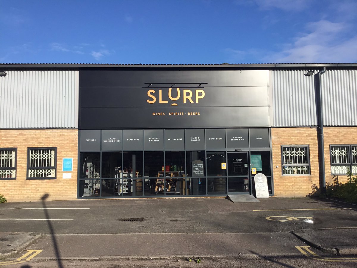 It’s actually stopped raining! Perfect time to come and buy some #wine. It’s all sunny, serene and socially distanced down here @SlurpBanbury 😷🍷