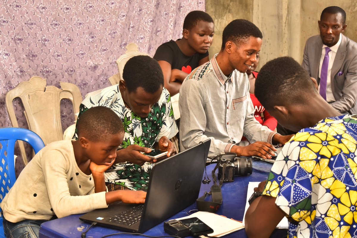 hiwhyte's tweet image. Happy Sunday to all yuh Devs.
#whytecode