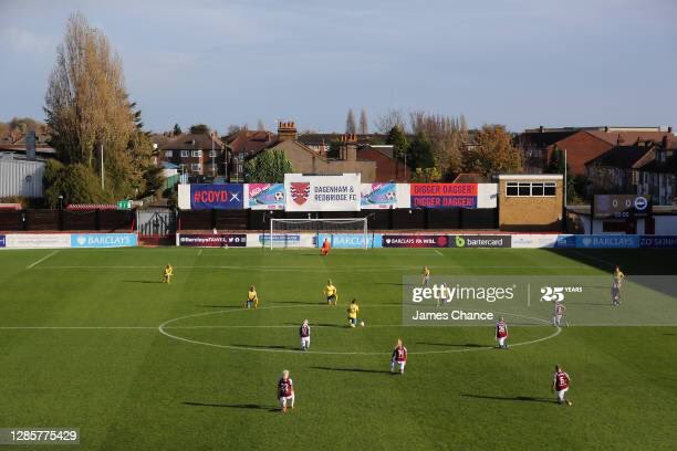 Happy Sunday! The sun is shining bright over  @westhamwomen v  @BHAFCWomen &  @JamesChance5 made the most of this in the first half!  0-0 at HT.  #WomensFootballWeekend 