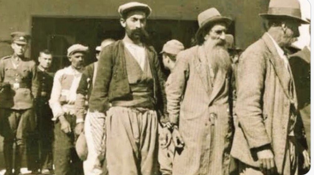 gulistankilick's tweet photo. Bizim Alnımızda Kara leke yok.
Başını Dik Tut cigeram.
Varsın buğday meydanı
Bugün Bize #Kerbela olsun....

#SeyidRıza
#DersimKatliamı https://t.co/9TdkzcRqsG