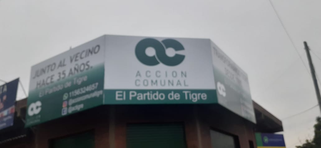 ambrosiook's tweet photo. Este es local insignia del vecinalismo de tigre (nunca cerro) cambio su cartelería Esa escusa les sirvió para sacar las imágenes de Heidi y el gato qué compartía con el actor https://t.co/lPNDgYqMPZ