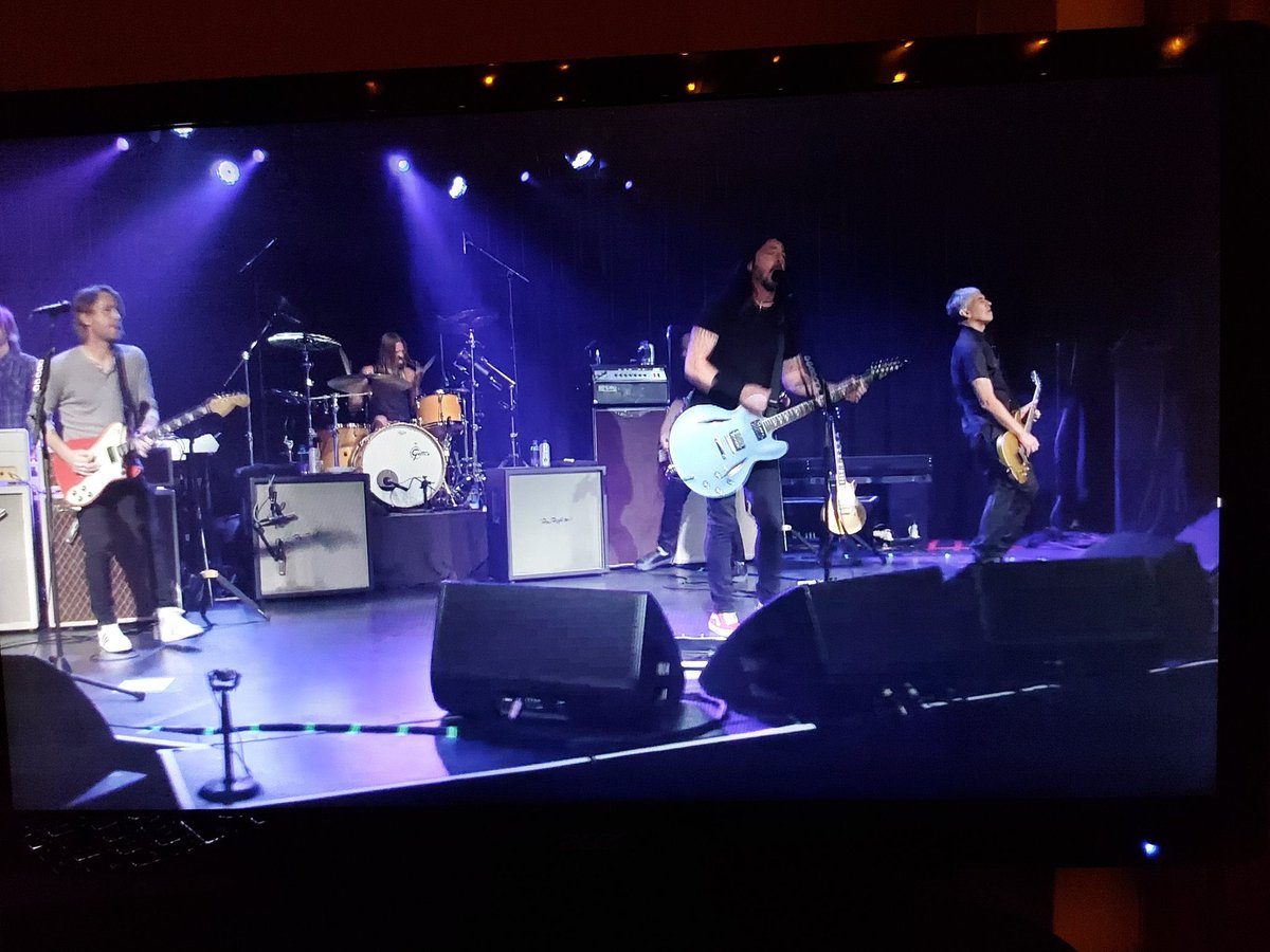 FooFightersUK's tweet photo. Are you watching last night’s live stream today?! Show us your setup! #FFRoxy #FF25 https://t.co/xVYyXvlqHK