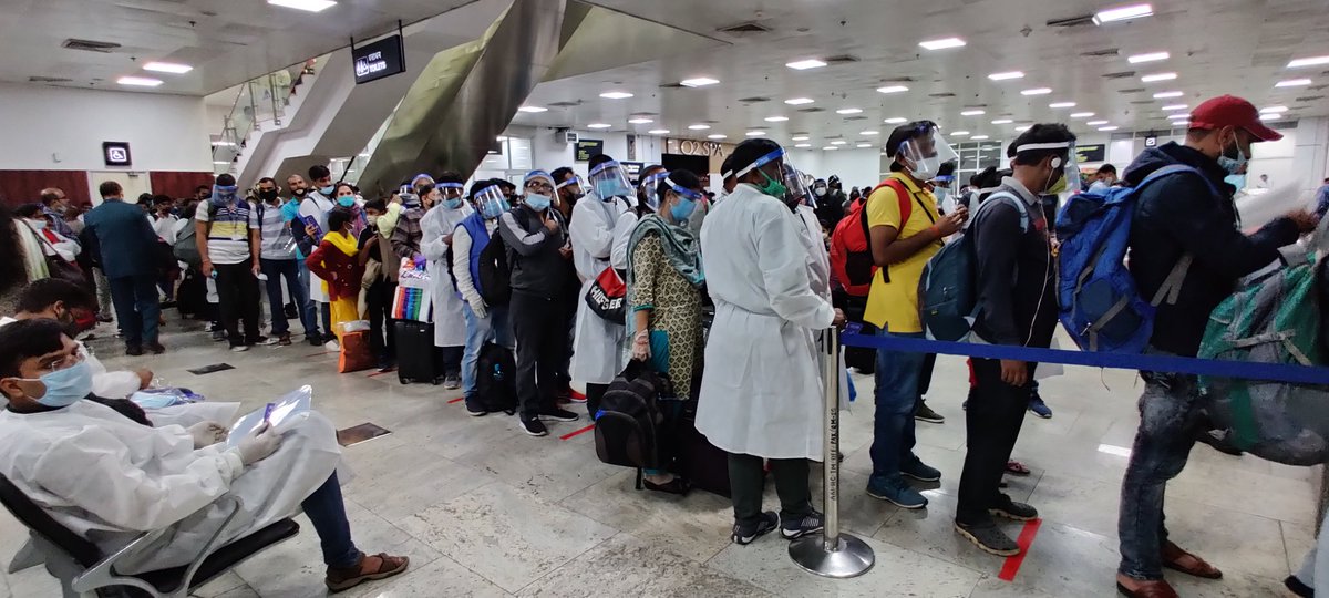 AkhilVivek's tweet photo. @IndiGo6E social distancing at ranchi airport. https://t.co/t78cbPVg0s
