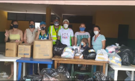CPirineos1's tweet photo. En Pirineos seguimos siendo solidarios con todos los afectados por las lluvias en Rubio y Zorca

El día de ayer se instaló un centro de acopio en nuestro módulo donde se recibió, de buen corazón, el donativo para los afectados de parte de nuestros vecinos
#Pirineos1#Rubio #Zorca https://t.co/4qCfuiLiaE