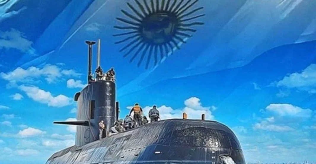 A 3 años del hundimiento del #ARASanJuan recordamos a nuestros 44 hombres y mujeres que dieron la vida por la Patria.
También exigimos verdad y justicia para que paguen los culpables.

#ARASanJuan #44heroespresentes 
@MindefArg <a href="/RossiAgustinOk/">Agustín Rossi</a> <a href="/Armada_Arg/">Armada Argentina</a>