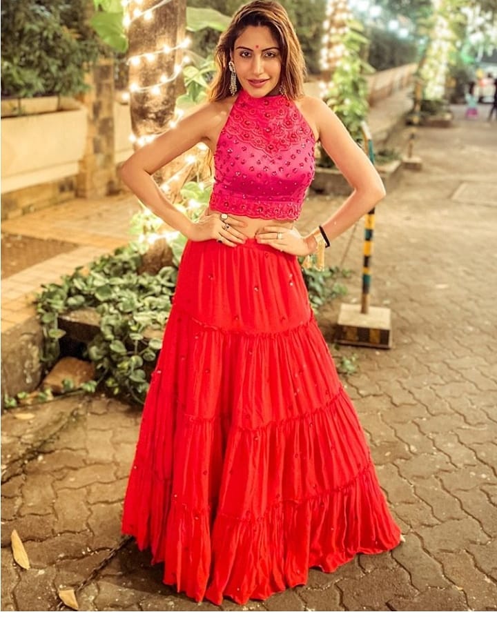 nooraail8's tweet photo. 🥺فديت الجمال ولاحمر اخيرا،نزلتت،صور 🥺♥️

#SurbhiBB14TakeOver #SurbhiChandna #SCians #naagin5 #bani #surbhionnaagin #banisharma #banibaninaagin https://t.co/LRKHJrQRMe