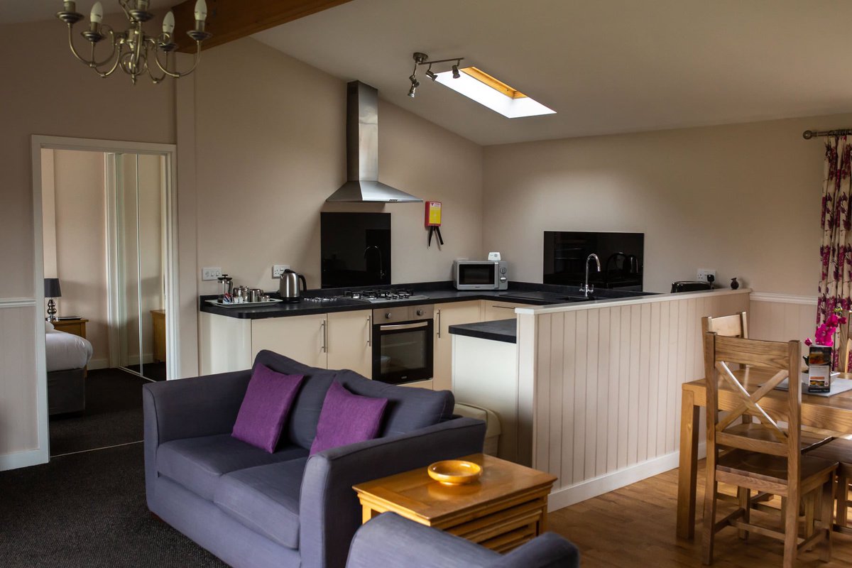 High Lodge Leisure tweet media