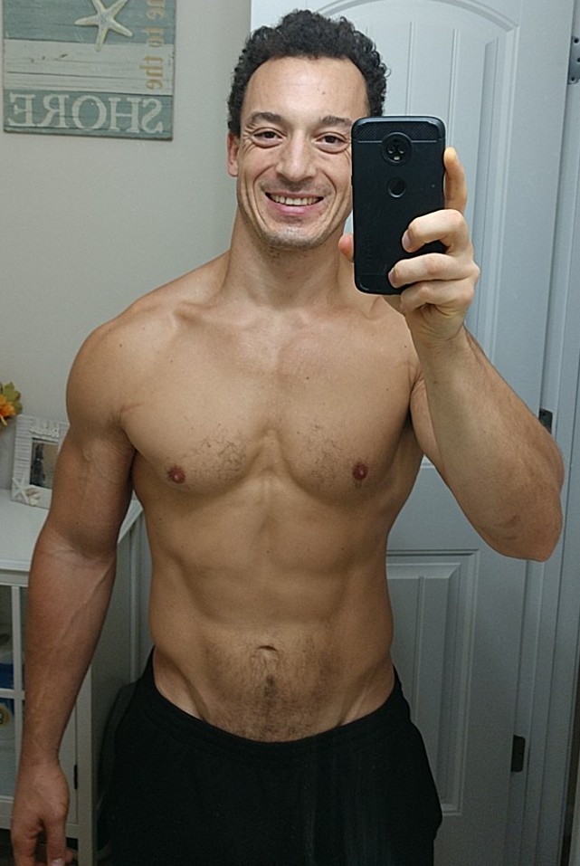 nicholasmarki's tweet photo. 🍁 Fall Shred 2020 Week 6 Update!

Have lost about 5lbs so far. Feeling pretty good overall and I plan to run this for several more weeks. Have been adherent overall with a bit of flexibility here/there to enjoy treats. This morning I'm enjoying my omelette and donut. https://t.co/Sz0TDERYO9