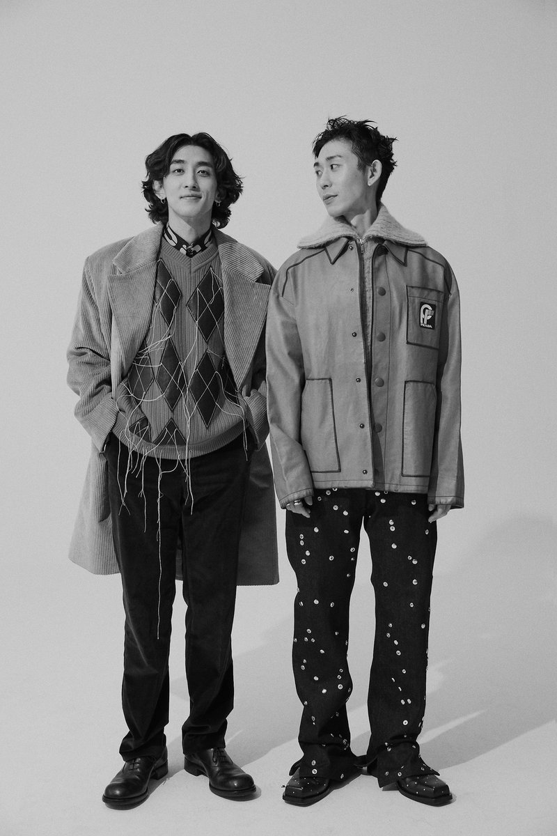 📸
엘르 코리아 창간 28주년 프로젝트 <RECONNECT> 잔나비 최정훈의 B컷 화보를 공개합니다🤟

💐photo by 신선혜 작가님

🌬[D-1]
'사라진 모든 것들에게(with ELLE KOREA)'
작사ㆍ잔나비 최정훈 &amp; 사이먼 도미닉
작곡ㆍ잔나비 최정훈 &amp; 코드 쿤스트

🌫2020년 11월 16일 월요일 오후 6시 발매