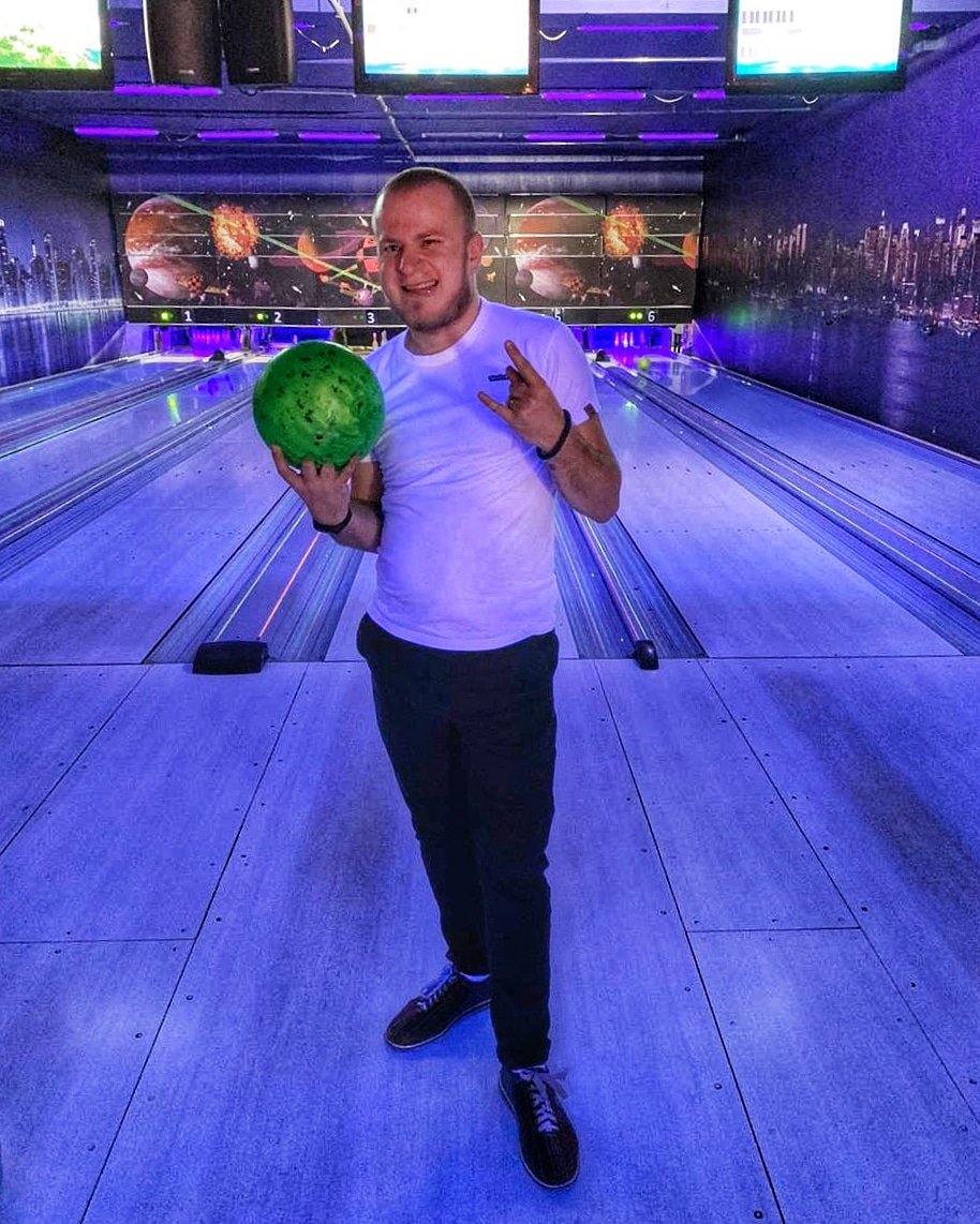 MaksimBuba's tweet photo. Когда выходные проводишь с пользой🎳 https://t.co/3aLsTHJxZO
