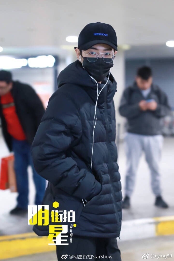 อยู่มาปีกว่าเพิ่งเคยเห็นรูปเซ็ตนี้ของจ้าน ไปอยู่ไหนมาาาา เห็นแต่ตายังหล่อเลยพ่อ!!!!!!