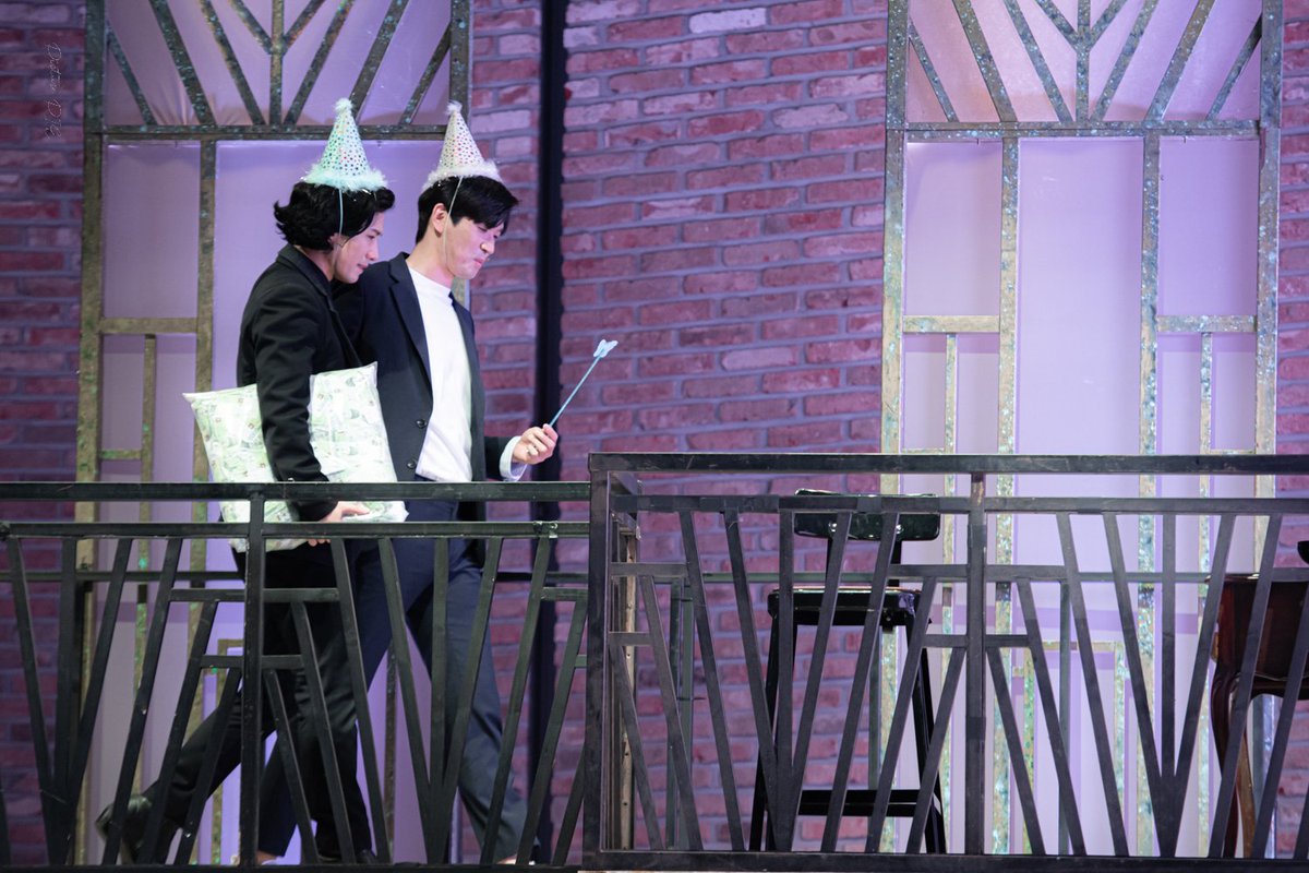 Picture_pie's tweet photo. 201114 뮤지컬 비스티
이재현 #정동화
김주노 #정민 https://t.co/WyLsvo3q6P