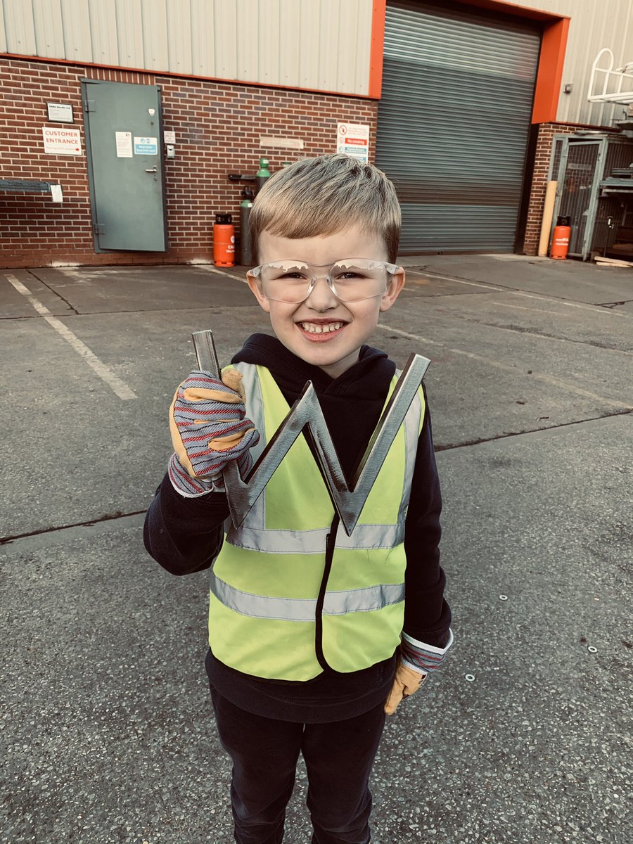 kirby_middleton's tweet photo. @HCS_Reception W is for Work, Workshop and welding!! #AlphabetWeekends https://t.co/qlIZemgRuG