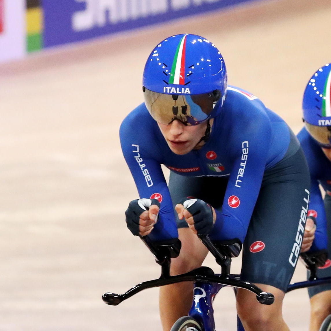 Coninews's tweet photo. Gran finale a Plovdiv! 💙
Nell'ultima giornata degli #EuroTrack20 l'Italia si porta a casa altre 4 medaglie 👇
🥇 @Elisa_balsamo e @VittoriaGuazzi1 nella madison
🥉 Francesco #Lamon e Stefano #Moro nella madison
🥉 Miriam #Vece nei 500 metri
🥉 Jonathan #Milan nel km da fermo https://t.co/KUXgNwKXkc