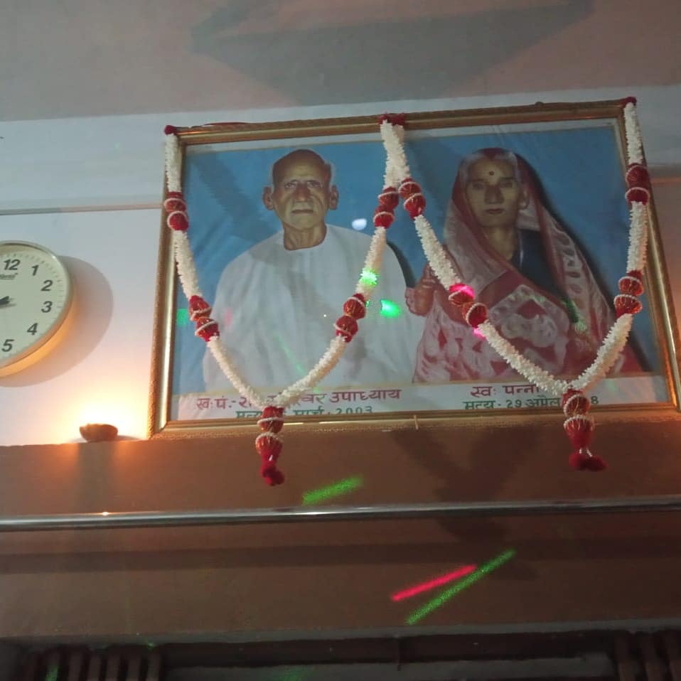 ishubhamkumarji's tweet photo. दीपावाली की जगमगाती शुभकामनाएं💐
सभी प्यारे बच्चों के लिए। आपका जीवन ऐसे ही जगमग रहे, शानदार रहे। मैं हमेशा आपके साथ हूँ। Happy Dipawali, Happy Children’s Day! Stay safe. https://t.co/BmkPWVxj2y