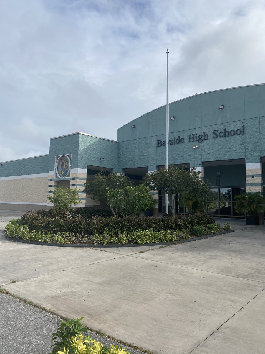CoachBroomfield's tweet photo. The #Den is beautiful as always! #DifferentWeek, #differentRound, #SameGrind! It’s #PlayoffPrep! #Round2 #Round2State #1-0 https://t.co/1ssz912LYR