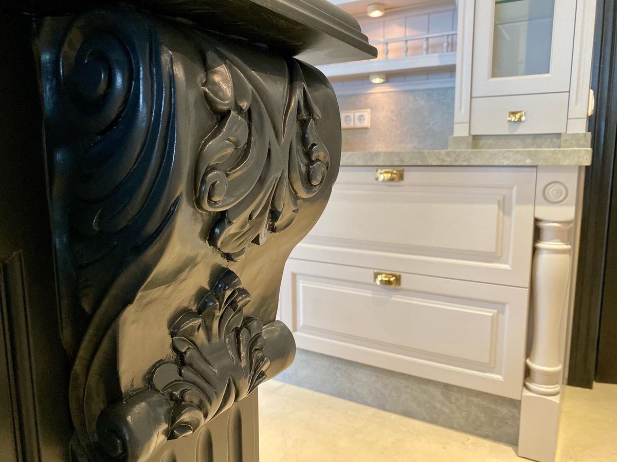painted_kitchen's tweet photo. Great design is all about the details, especially those that when done right you don’t even notice #handpainted #kitchens #kitchenstories https://t.co/i5aIl4IBpT
