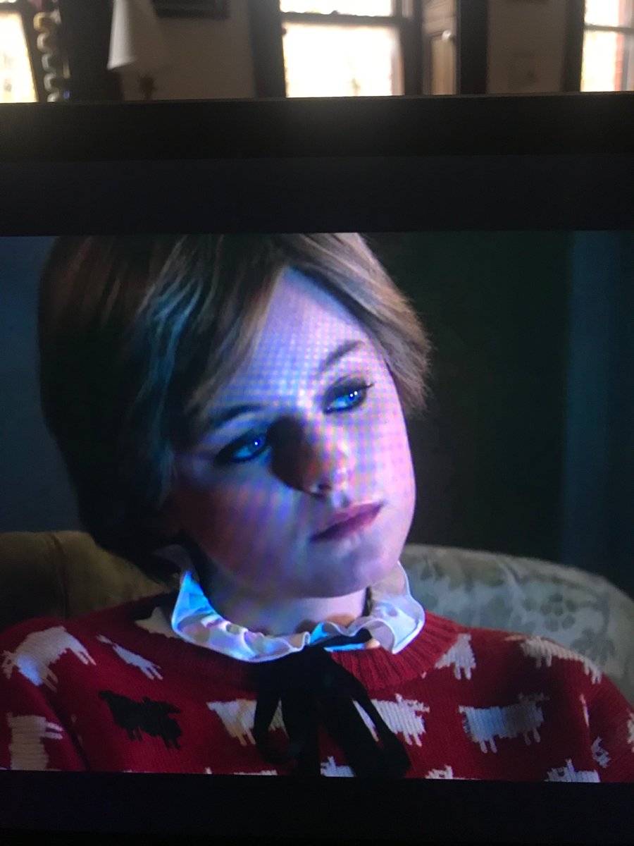 THE FAMOUS SHEEP SWEATER worn both ways (string tie, pie crust) at once