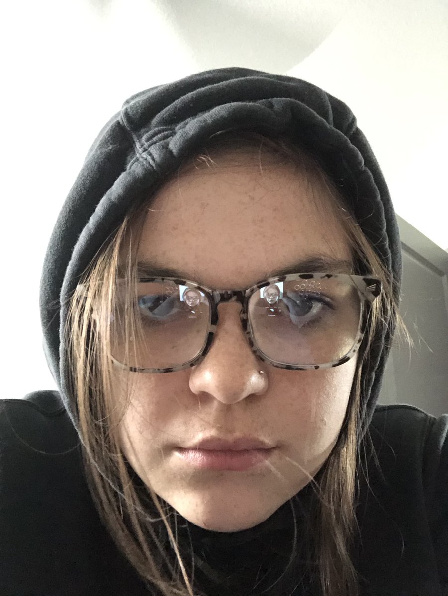 madellinegrace's tweet photo. college pt.2 (feat. global pandemic) https://t.co/1SWzHOipp8
