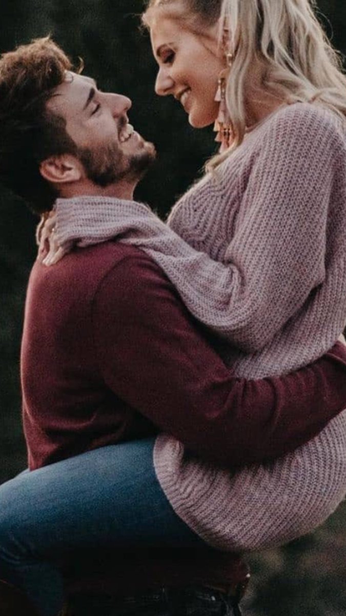 #Olurda Birgün...!
#Benden Ayrılırsan...!
#Olurda Bir Başkasını #Seversen...!
#Onu, Beni Sevdiğin Kadar #Sevme...! 💞🌺🌹
#Olur mu...?