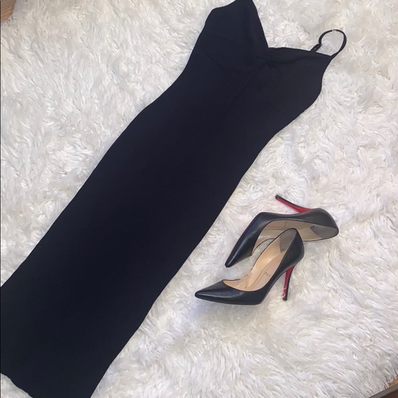 NoraMakeupLover's tweet photo. So good I had to share! Check out all the items I'm loving on @Poshmarkapp from @LalaMada1 #poshmark #fashion #style #shopmycloset #guess: https://t.co/T2Jym3oz34 https://t.co/oF9ZUVMUcx