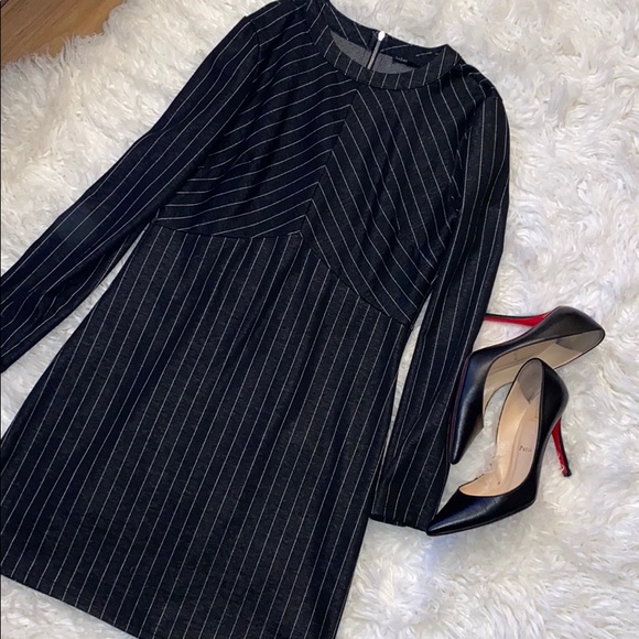 NoraMakeupLover's tweet photo. So good I had to share! Check out all the items I'm loving on @Poshmarkapp from @LalaMada1 #poshmark #fashion #style #shopmycloset #guess: https://t.co/T2Jym3oz34 https://t.co/oF9ZUVMUcx