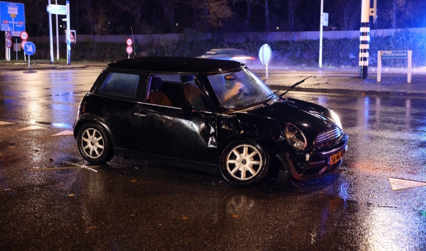 Twee gewonden bij ongeval op de IJsselallee - ..