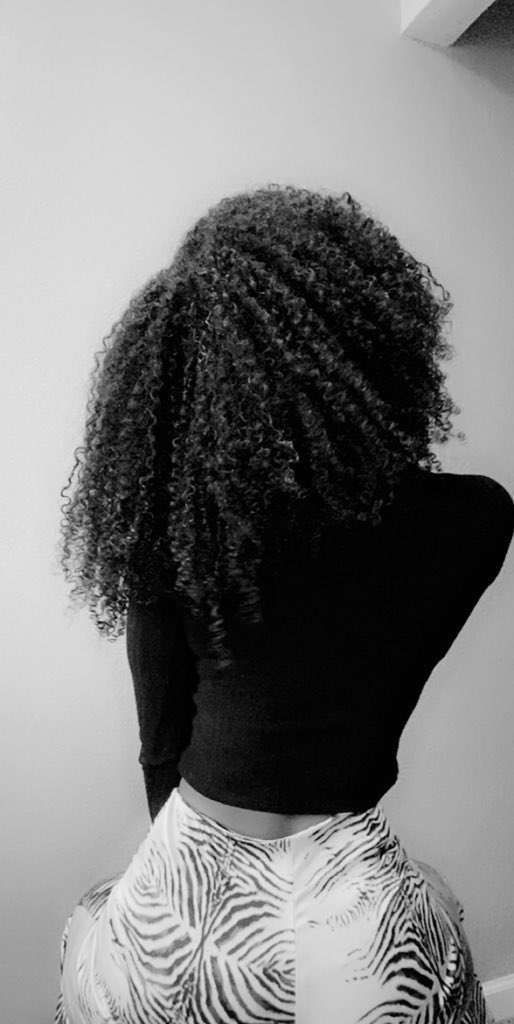 keilanadezignz's tweet photo. @NneomaHair Here’s mine! 😬 #teamnatural #nh30days https://t.co/JDMuV8YX72