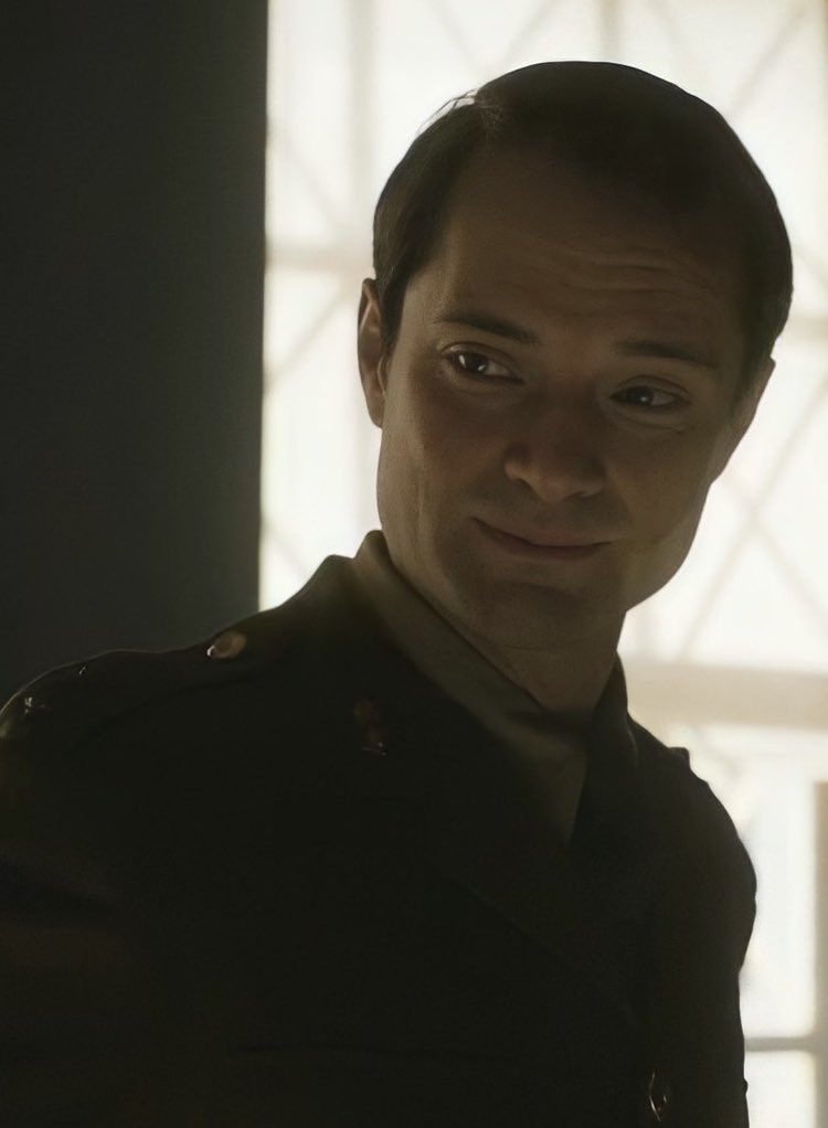 havers 10% cannot cook10% cat person10% tall10% loves kids10% photography/scrapbooks 10% milk drinker10% befriends EVERYONE10% light academia10% cuddler 10% xSFP