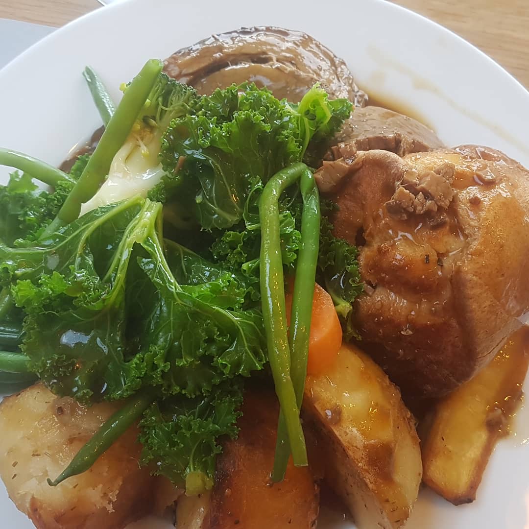 RachelLK's tweet photo. Another lovely roast from @the_nelson_arms today #eatTonbridge https://t.co/Yp7h2vnOtn